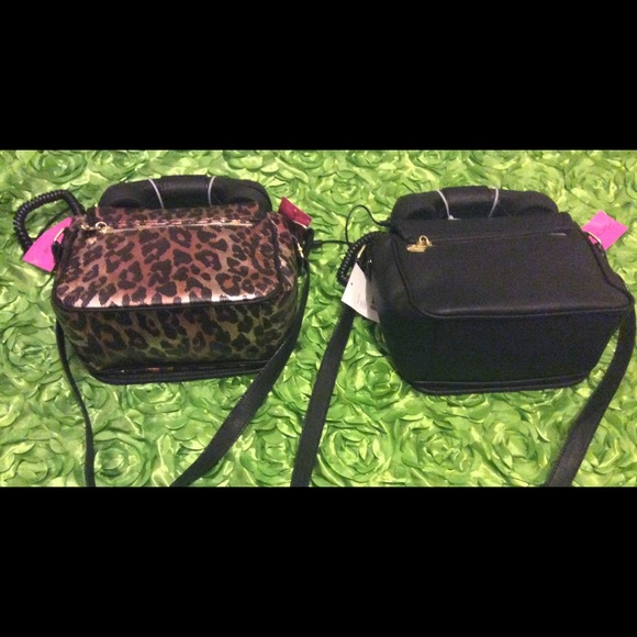 Betsey Johnson Crossbody w/ Working Phone🌸Sale🌸 - Picture 2 of 6